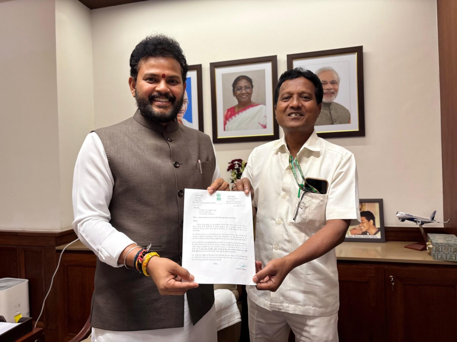 रायगढ़ में एयरपोर्ट की मांग के लिए साधुवाद सांसद जी, मगर जिंदल और झारसुगुड़ा के कारण रायगढ़ को मिल पायेगी नये एयरपोर्ट की सुविधा…महाजेंको-अदाणी और ब्लैक डायमंड का मुद्दा भी संसद में उठाते तो अच्छा होता
